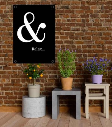 En   teken tuinposter met tekst relax en zwarte achtergrond