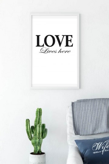 Love lives here woonposter grafisch