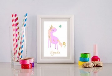 Roze unicorn poster met naam en glittereffect